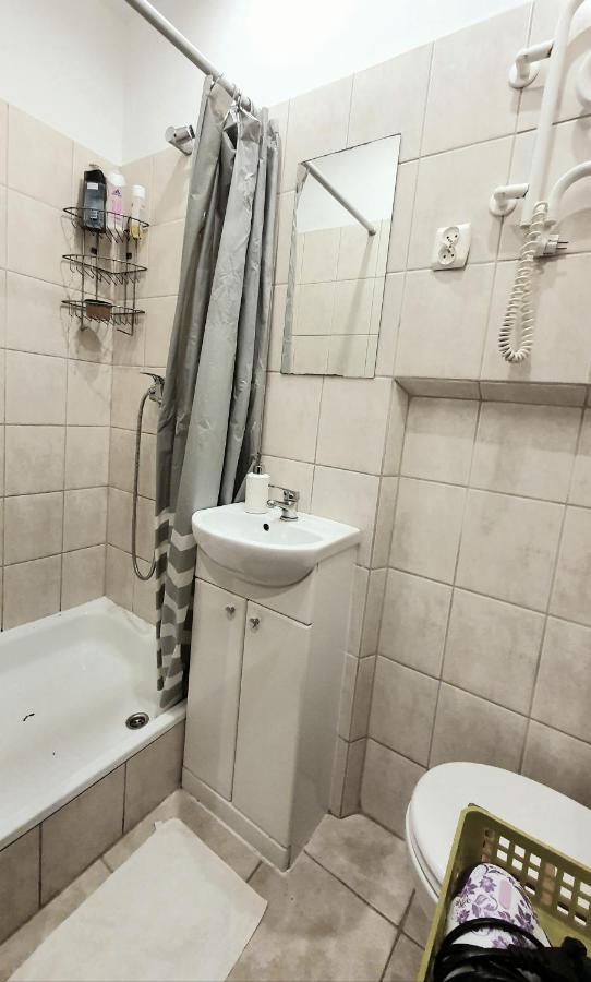 The Apartment In Strict City Center. Self Check-In Krasków Eksteriør bilde