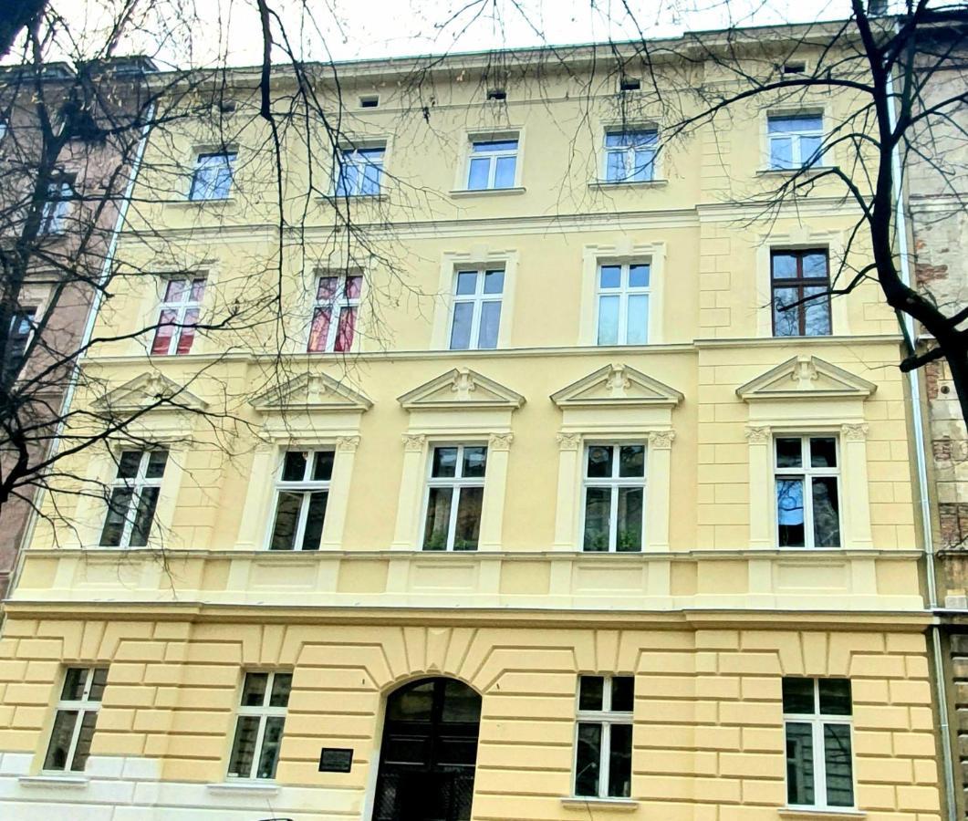 The Apartment In Strict City Center. Self Check-In Krasków Eksteriør bilde