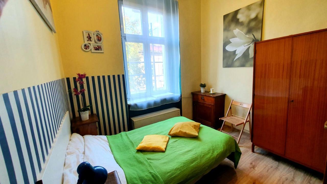 The Apartment In Strict City Center. Self Check-In Krasków Eksteriør bilde
